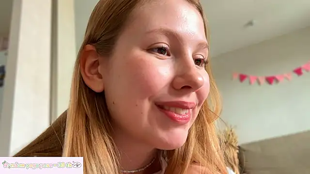 HoneyAudrey webcam