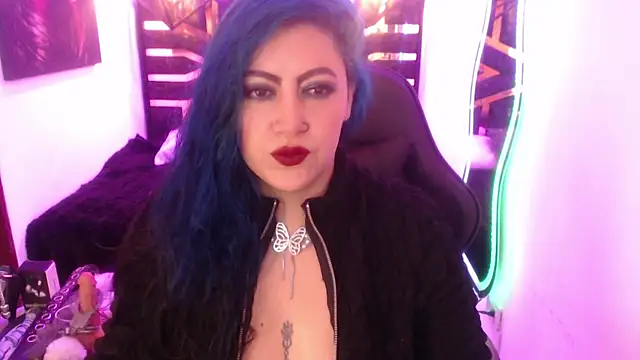 scarleth_blue webcam