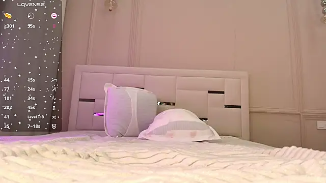 laumalove webcam
