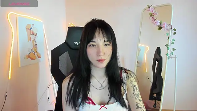 AliceeinWonderlanddd webcam