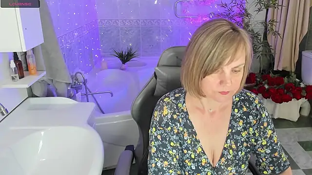 BettyGibsonn webcam
