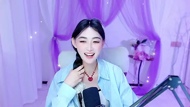 Tili_Lucky webcam