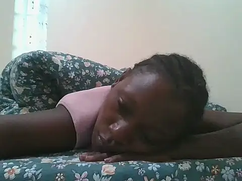 chocolatepetite webcam