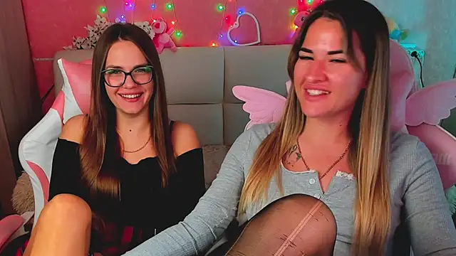 hotty_girls_here webcam