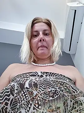 Amelia9798 webcam