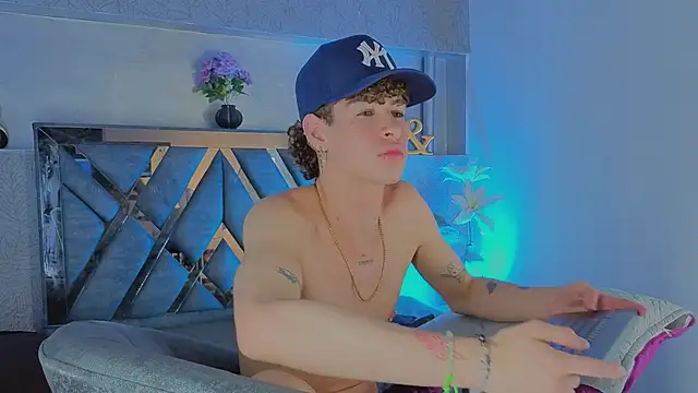 nova_salvatore webcam