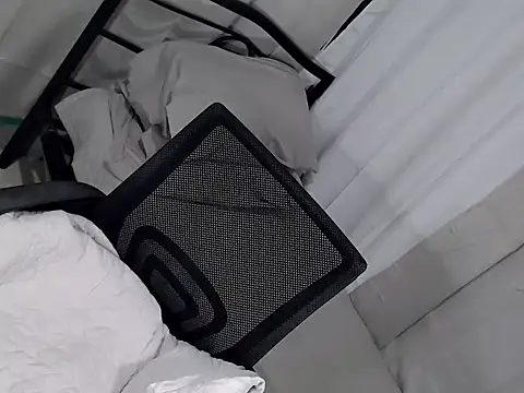 Ladymikaela webcam