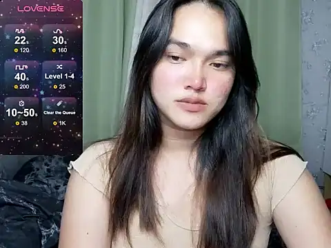 UrPrettyMaddie webcam