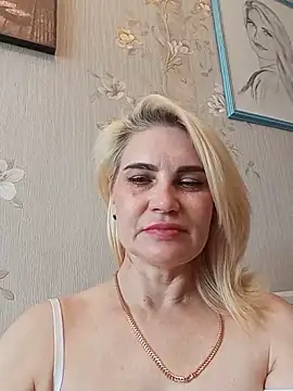 JennyOMay webcam