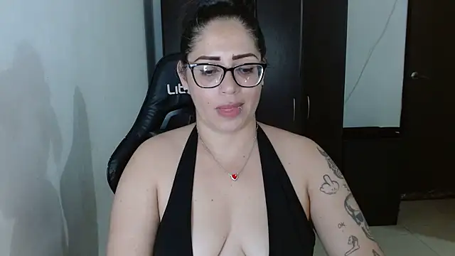 natashasmithe webcam