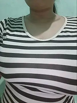 Shine_Mai webcam