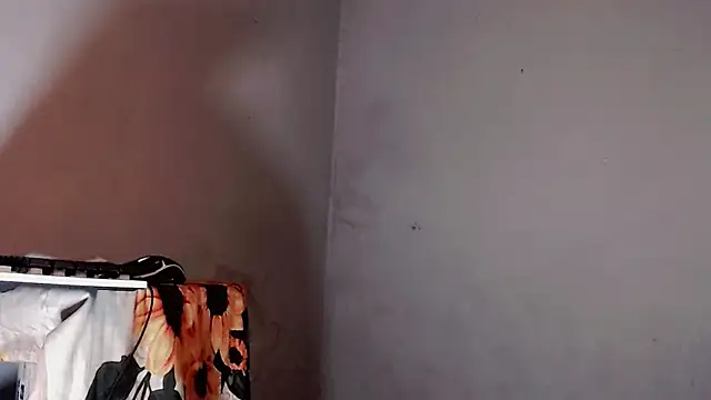 Vesaiolay32 - Trans webcam sex chat