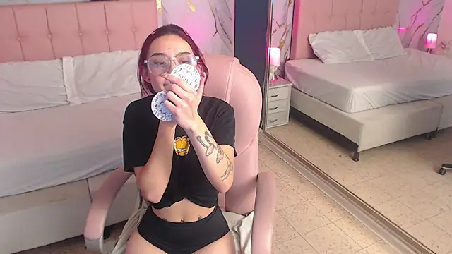 Red_kytty6 webcam