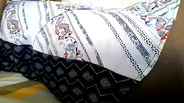 Thandie40 webcam