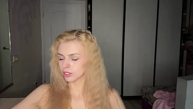 ScarlettRosy webcam