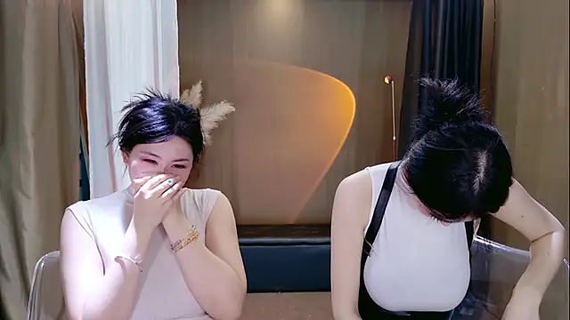 Banana-Milk69's Live Sex Cam Show