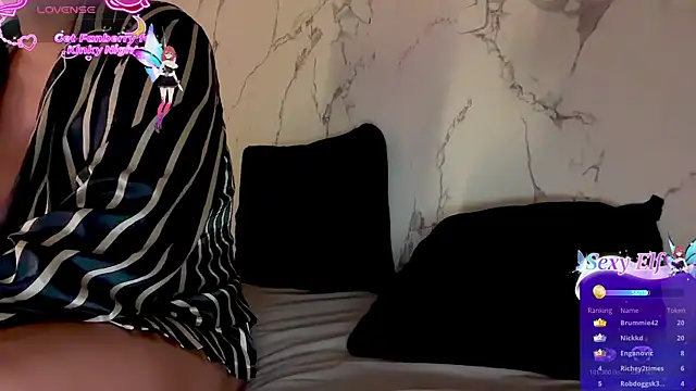 MarcellaGriffin webcam