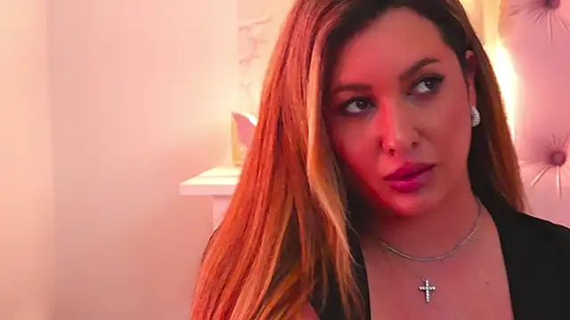 YaaraCollins webcam