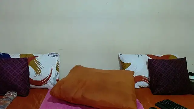 DiamondLuv29 webcam