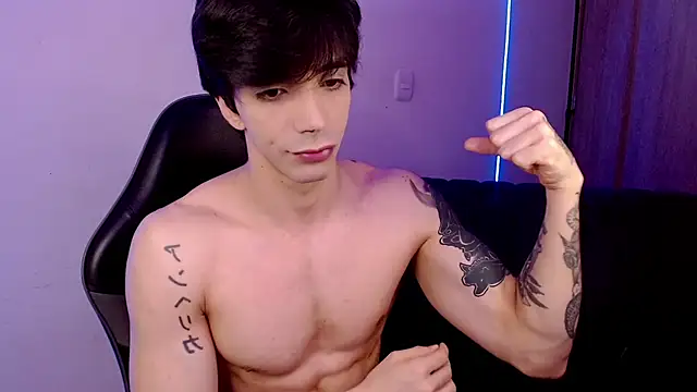 H3ll_B0I webcam
