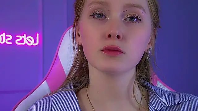 AgataFoxley webcam