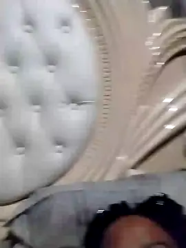 Sweetness_dreams webcam