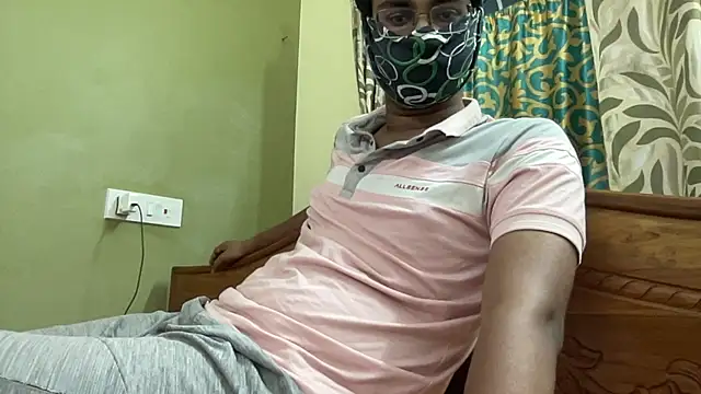 Slave_Aryan webcam