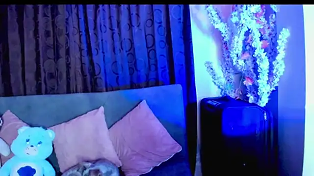 linda_zaam83866 live sex cam