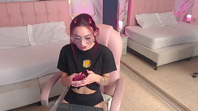 Red_kytty6 webcam