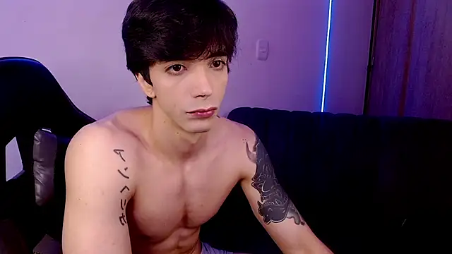 H3ll_B0I webcam