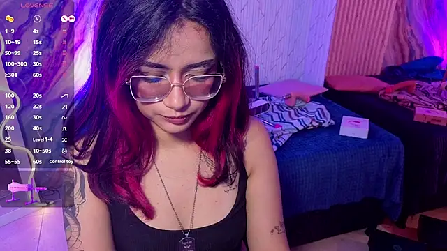 kristen_tay webcam