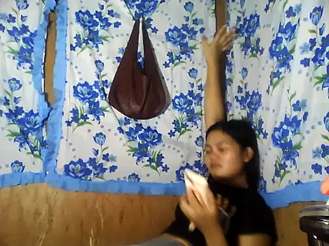 PinaySkinnyJust18 webcam