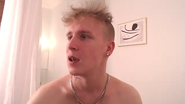 Everiette - Male webcam sex chat