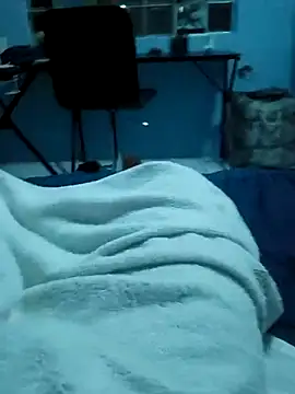 Hot12345_1 webcam