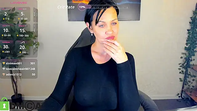 Sara_Devills webcam