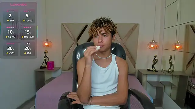 anyelo_twink - Anyelo_Twink's free webcam - UK Sex Cams