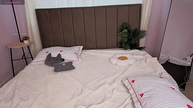 Adriana_Sweett webcam
