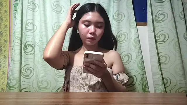 RegenaKhanponaphan webcam
