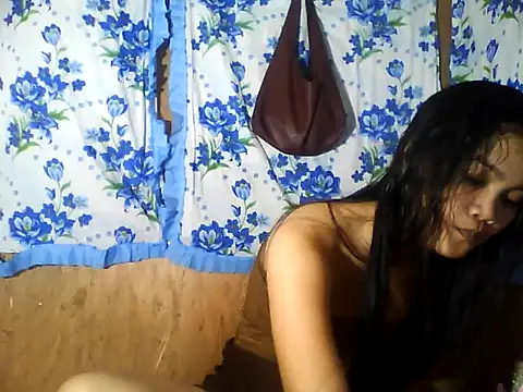 PinaySkinnyJust18 webcam