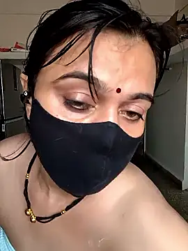 HeartlessGirl webcam