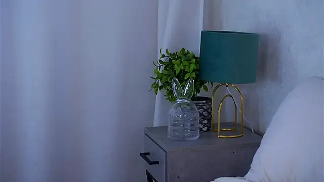MelaniSeiver live sex cam