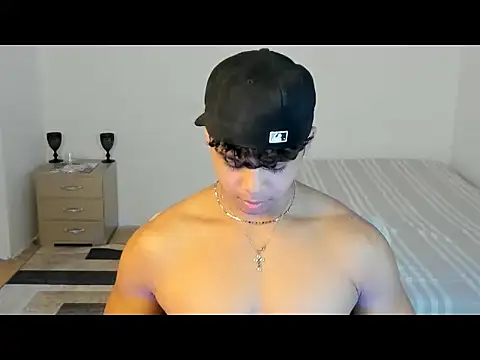 noahprada webcam