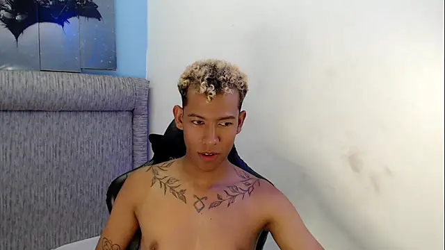 Taylerr_18 webcam