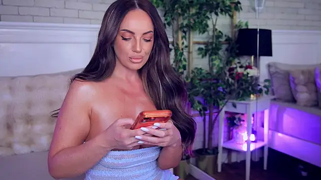annabellahot (F young) - MAKE ME SCREAM YOUR NAME