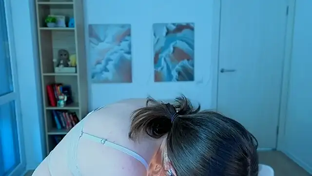 MilenaSaint webcam