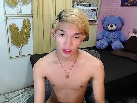 urasian_john18 webcam