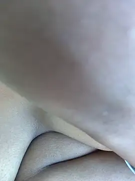Mahira06 webcam