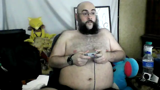 BriTheTopBear webcam