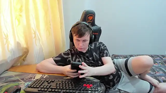 iliaskrislove webcam