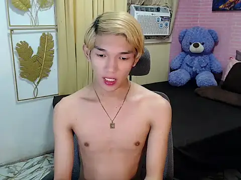 urasian_john18 webcam